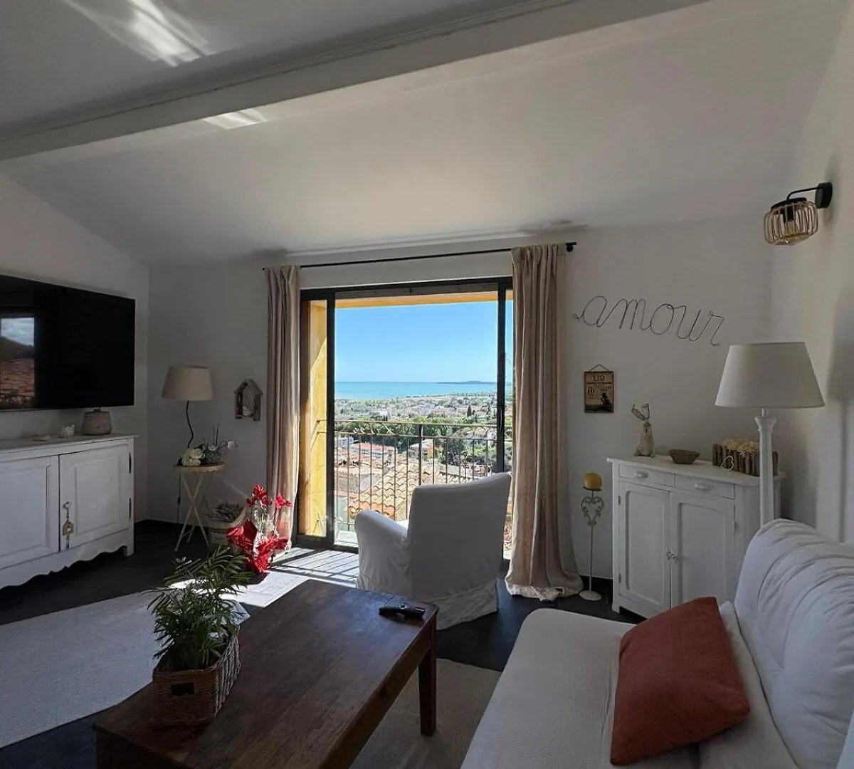 Holiday home Maison De Village Avec Vue Magnifique Cagnes-sur-Mer France