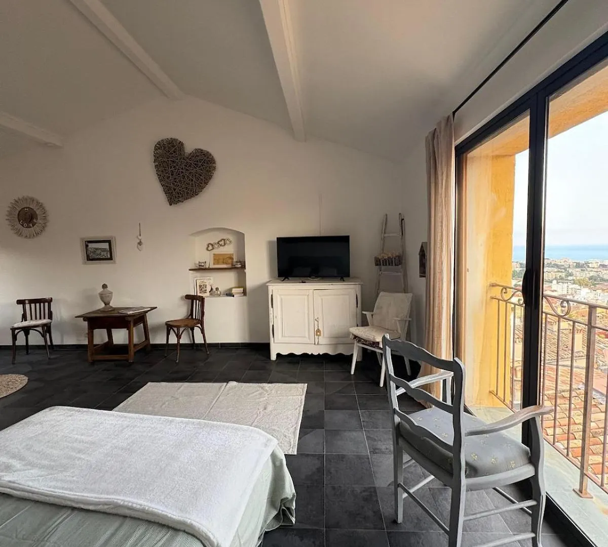 Holiday home Maison De Village Avec Vue Magnifique Cagnes-sur-Mer