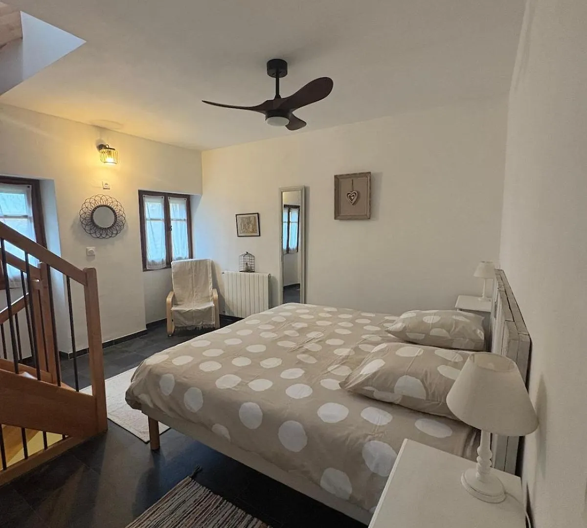 Feriehus Maison De Village Avec Vue Magnifique Cagnes-sur-Mer Frankrig